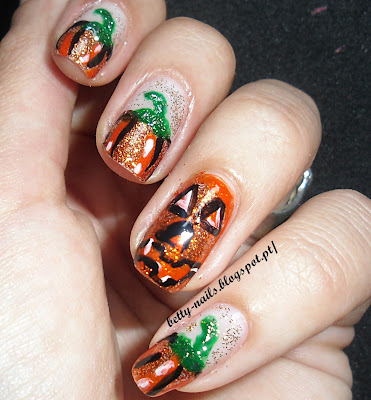 Betty Nails: Pumpkins [Crumpet's Nail Tart Halloween Challenge 2012]