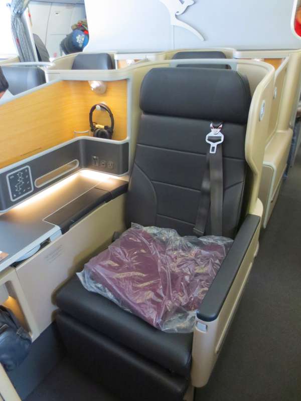 The Travelling Lindfields Is QANTAS Premium Economy Worth the Extra Cost?