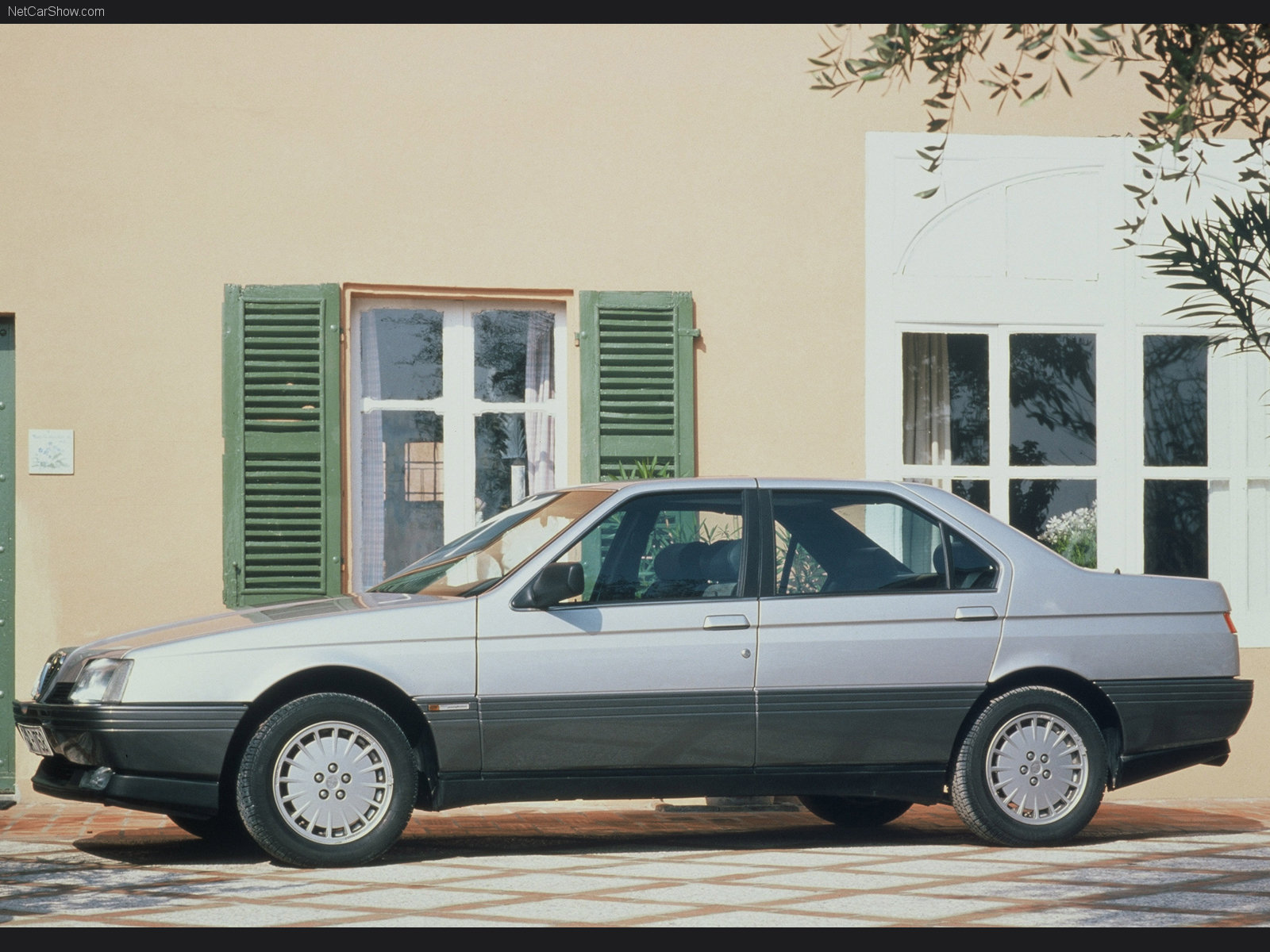 Automotive Database Alfa Romeo 164