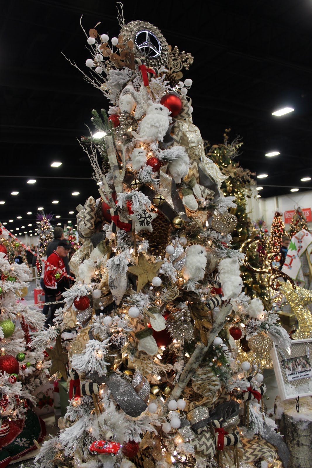 Here and There: Christmas: Festival of Trees, German Festival and Festival of Dancing