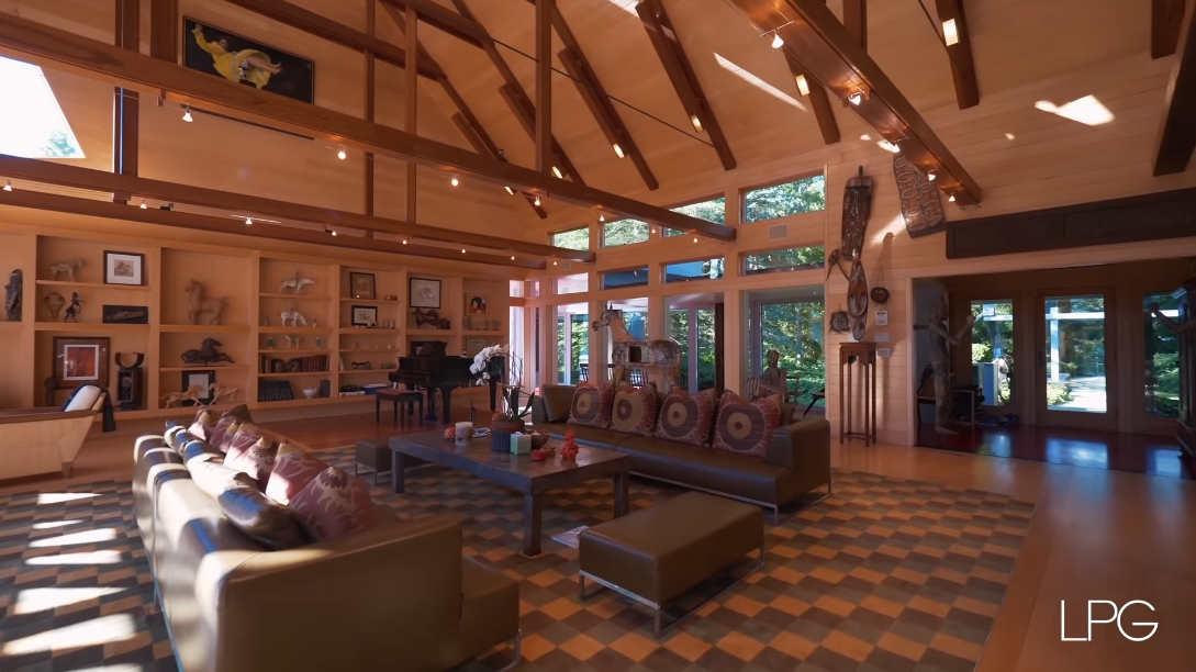 38 Interior Design Photos vs. 40 Sayres Path, Wainscott, NY Luxury Mansion Tour