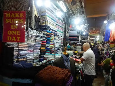 ベンタイン市場 ベンタイン市場(Chợ Bến Thàn)
