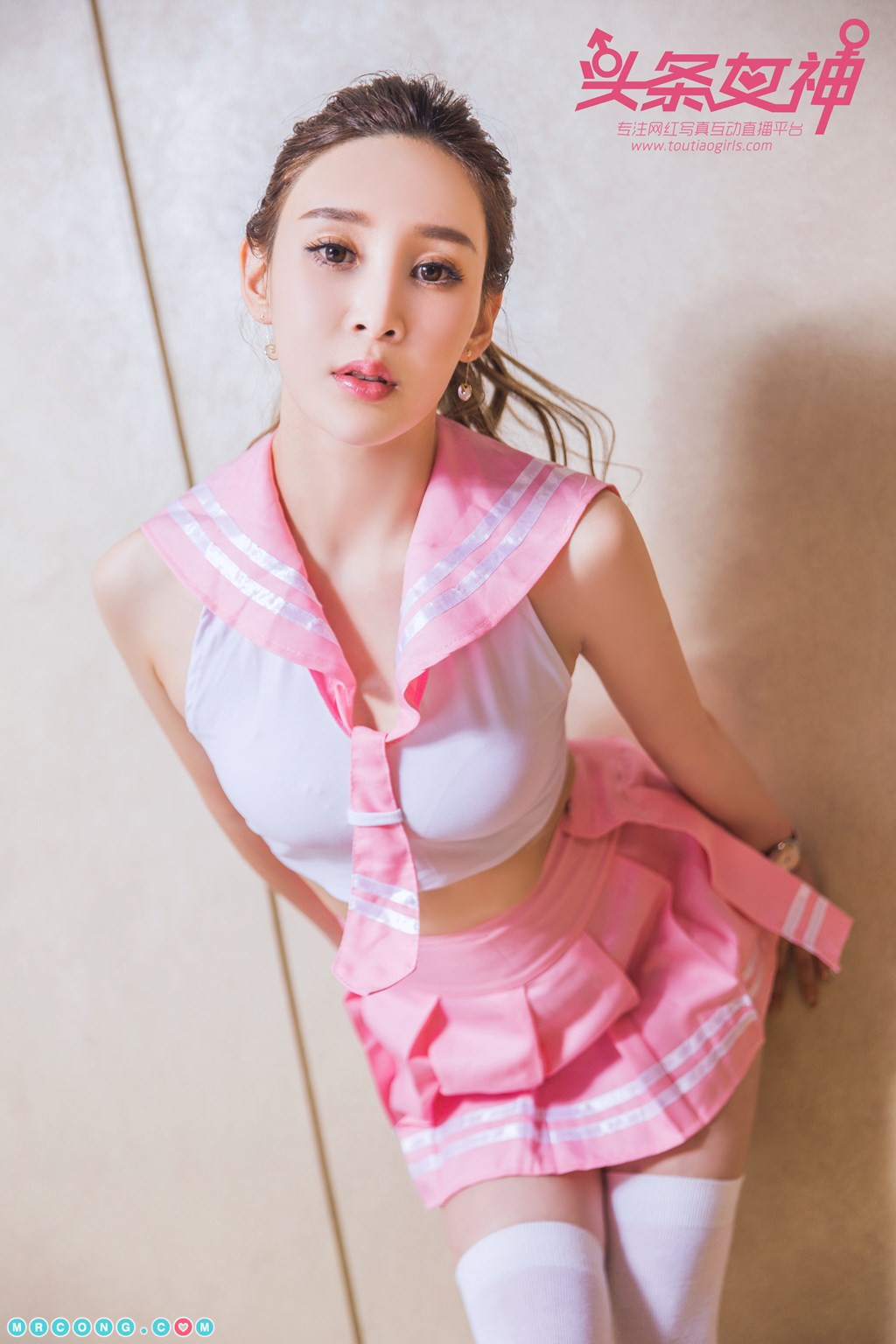TouTiao 2017-10-30: Model Shen Mei Yan (申 美 嫣) (21 photos)