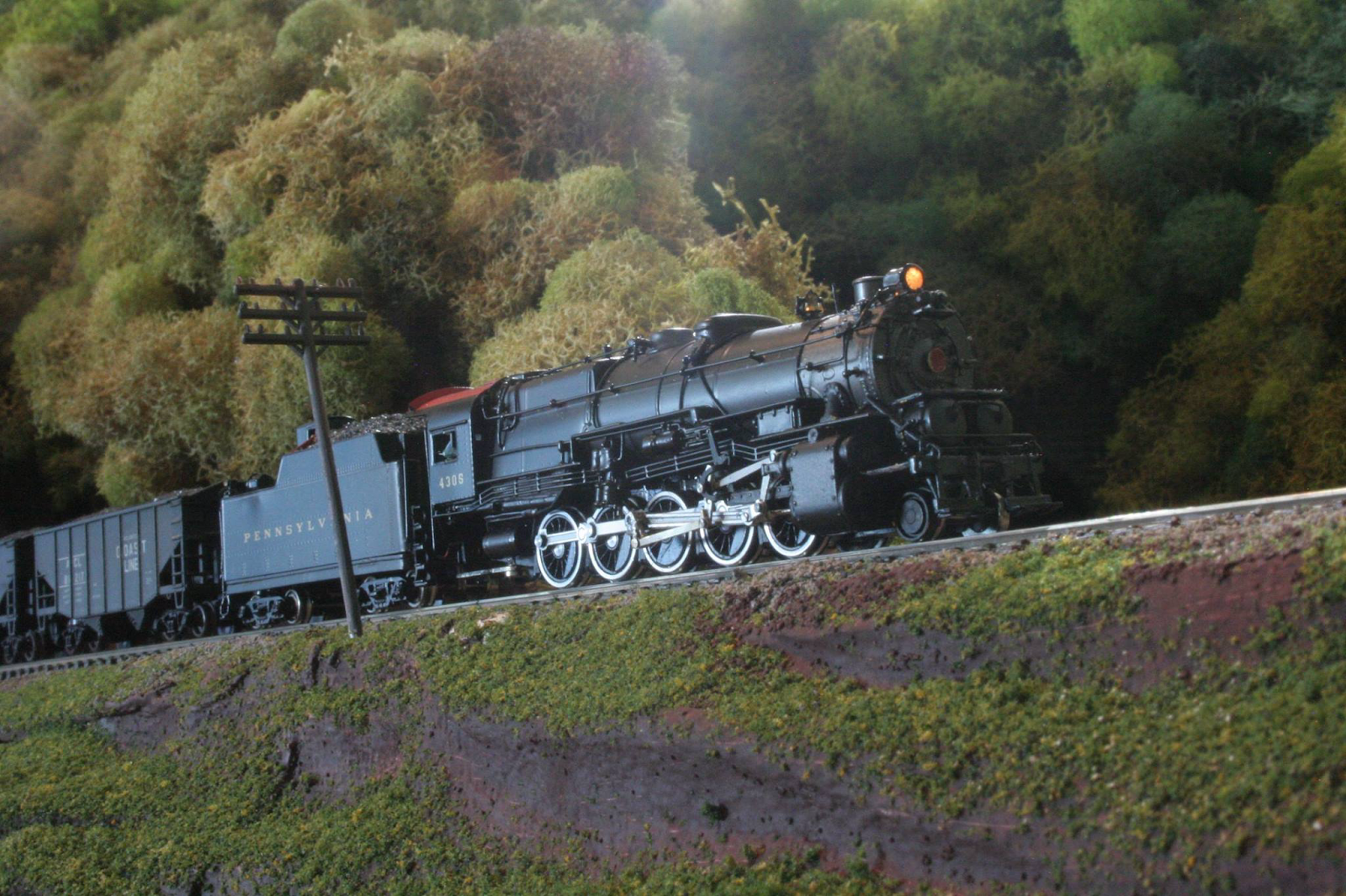 The Pennsylvania Railroad Pittsburgh Division Finished the "Cassandra Crossing"