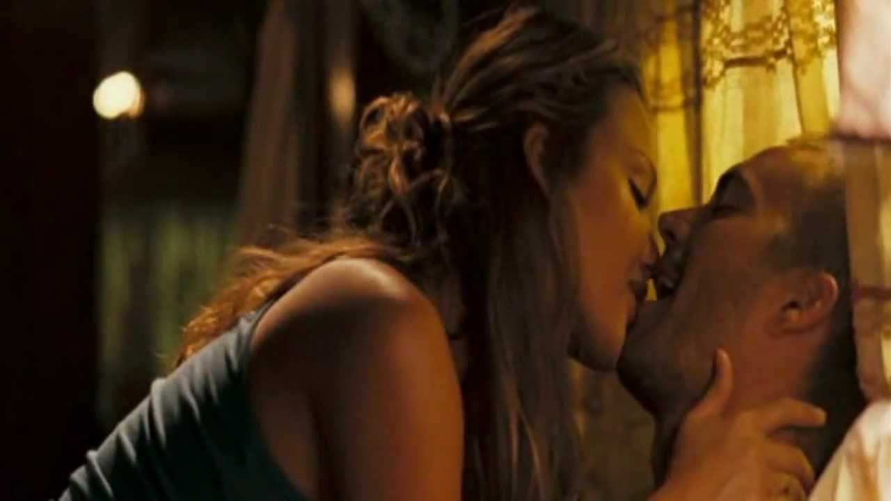 Jessica Alba Paul Walker Hot Sex Scene Paul walker and jessica alba star, as jared and sam, lovers who live on a leaky boat in the bahamas and search for buried treasure. jessica alba paul walker hot sex scene