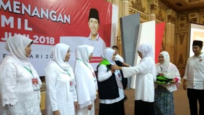 Cagub Khofifah Minta Relawan Fokus Kawal TPS 