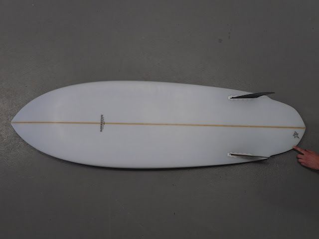 Crédits photo : Surfin Estate © surfin estate blog shop surfshop culture surf surfboard hossegor biarritz landes paysbasque shaper clothing vetements cafe singlefin twin fin trueames true ames defender mike defenderfer captain fin mccallum