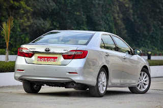 new toyota camry rear view