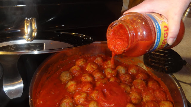The making of a good red sauce with Ragu #simmeredintradtion