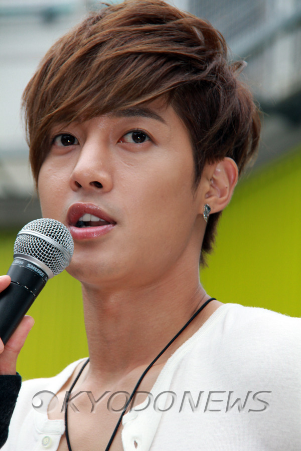 henecia kim hyun joong photo 03 07 12 kim hyun joong henecia kim hyun joong photo 03 07 12 kim hyun joong