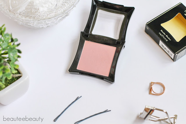 Illamasqua Powder Blusher in Naked Rose