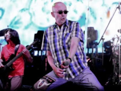 El Indio Solari compartió dos adelantos de su próximo disco.