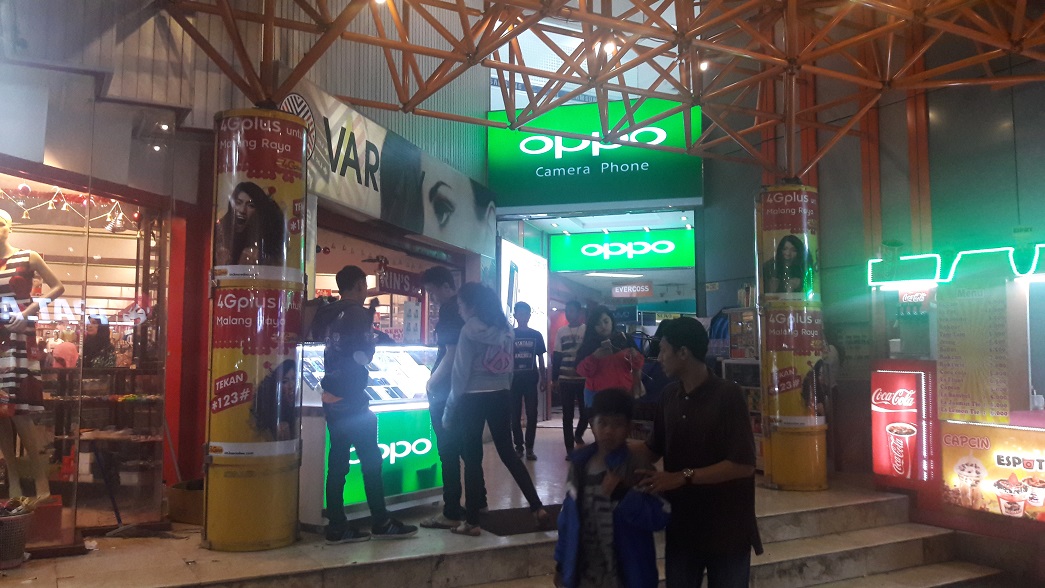 Advertising Indonesia: Profil Malang Plaza