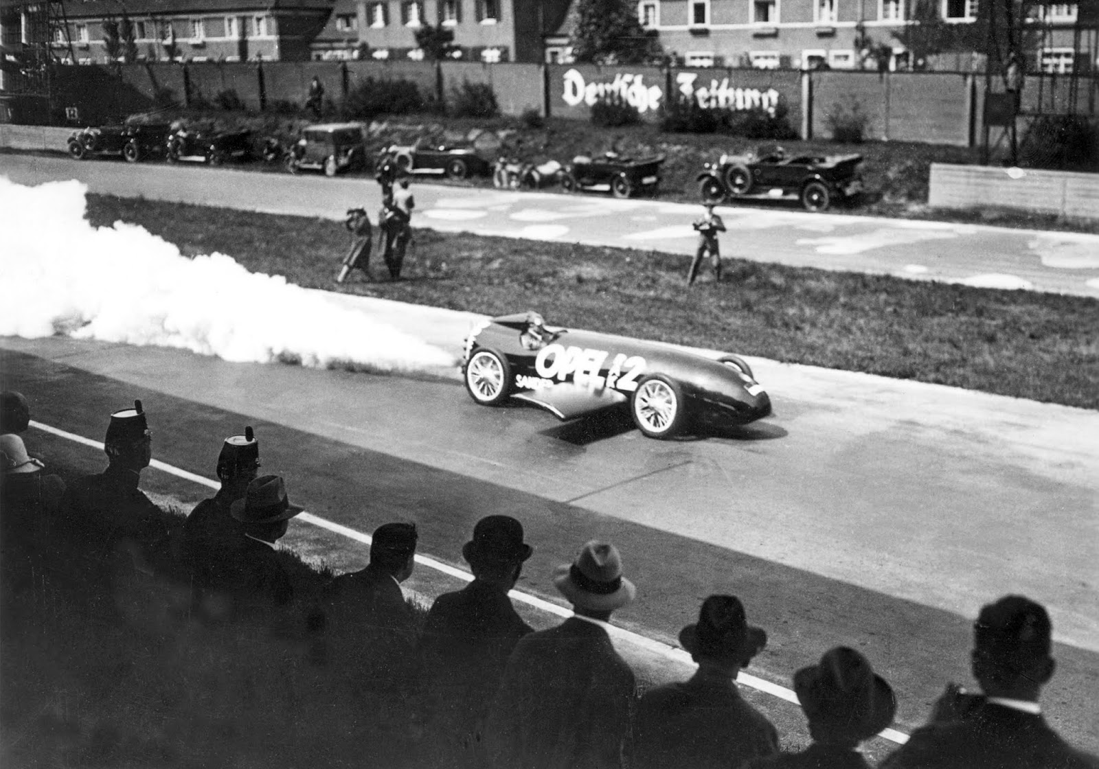 Raketen Fritz Machte Es Moglich Vor 90 Jahren Startete Opel Das