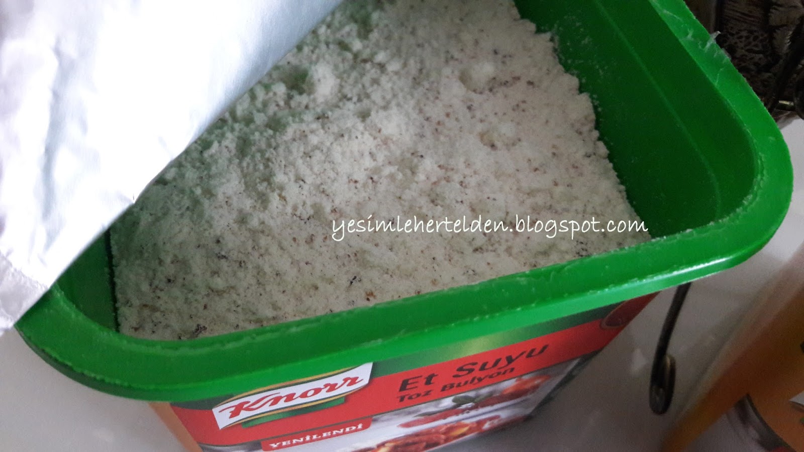 Knorr Et / Tavuk Suyu Toz Bulyon Yeşimle Her Telden Hayata ve