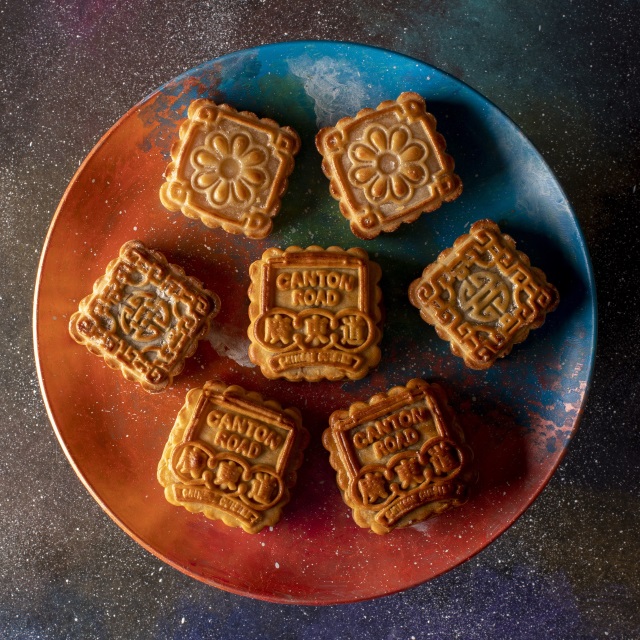 mooncakes by Canton Road, Shangri-La at the Fort Manila