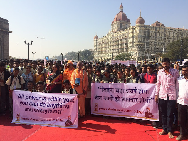 VES college students celebrated 'National youth day' at Gateway of India 
