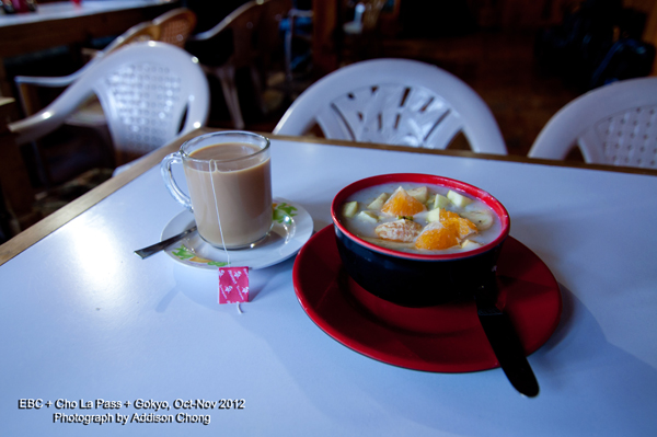 Oat Porridge with Fruit and Dudh Chiya in Namche Bazaar Oat Porridge with Fruit and Dudh Chiya in Namche Bazaar