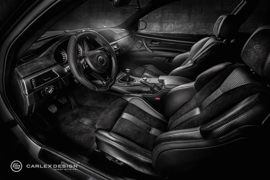 BMW M3のインテリアを豪華な素材でオールブラックにカスタム