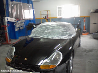 reparação automóvel pintado em cabine