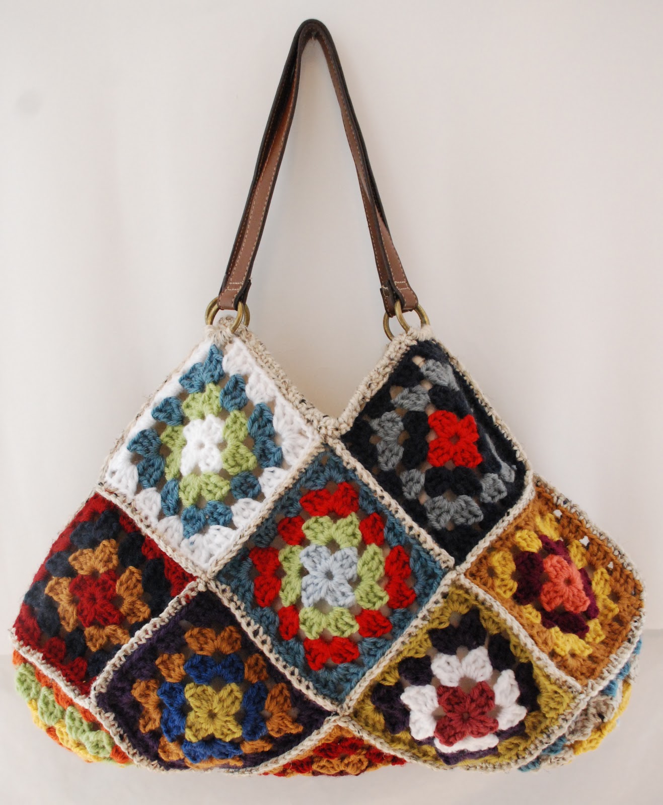 Kristi's Twist: Crochet granny square bags, laptop sleeve