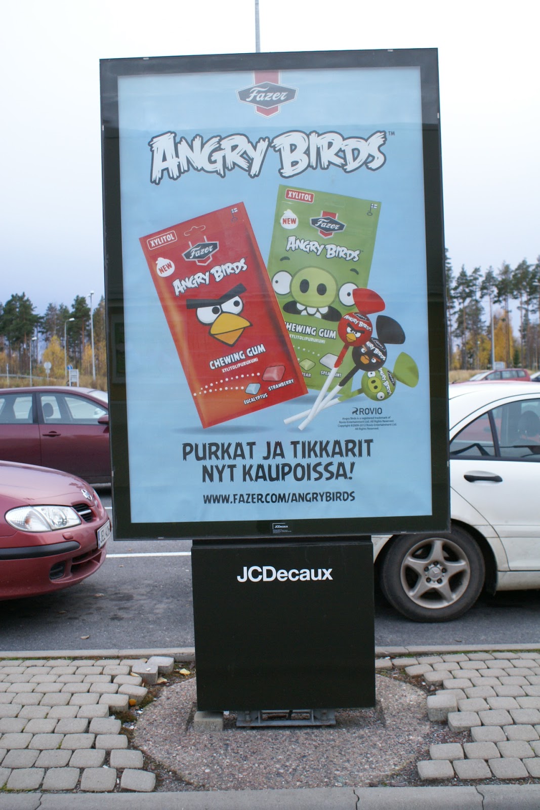 Typografiaa: Hyvät ja Huonot mainokset
