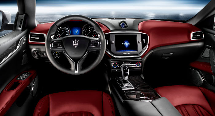 Gli interni della nuova Maserati Ghibli