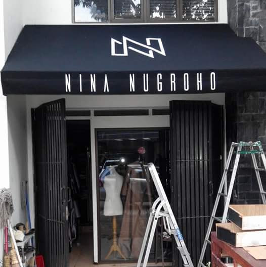 Desain Kanopi kain warna hitam untuk toko Kanopi Kain