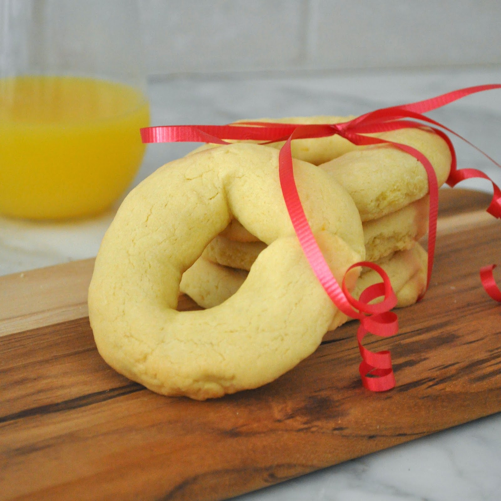 Cooking with Manuela: Traditional Venitian Bussolai Cookies