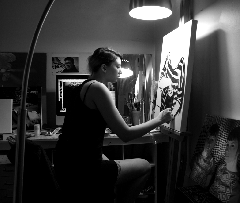 15-Rebecca-Mason-Adams-Black-&-White-Paintings-with-a-Film-Noir-Feel-www-designstack-co