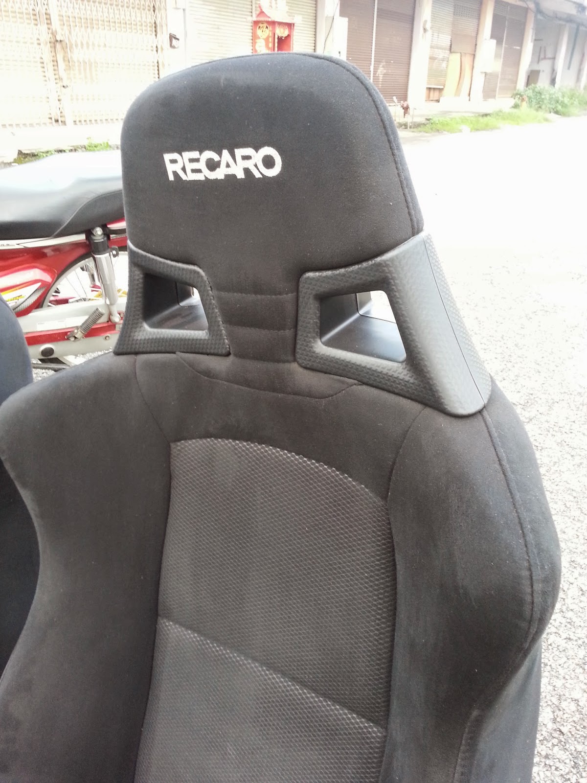 Dingz Garage Seat Recaro Lancer Evo X complete