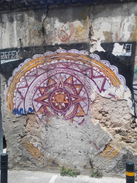 ΑΠΟΚΛΕΙΣΤΙΚΟ ΑΝΟΠΑΙΑ ΑΤΡΑΠΟΣ:ΑΠΟΚΡΥΦIΣΤΙΚΑ ΣΥΜΒΟΛΑ ΚΑΙ ΜΗΝΥΜΑΤΑ ΣΕ ΤΟΙΧΟΥΣ ΤΗΣ ΑΘΗΝΑΣ  ΜΕΡΟΣ Ε’  