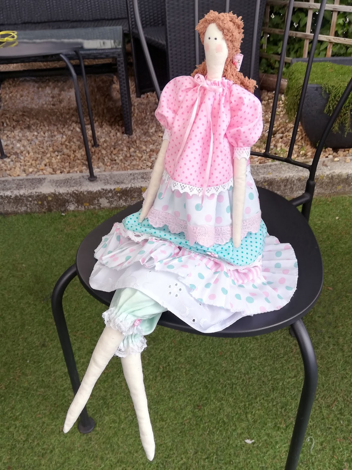 Boneca de pano Coisas de Feltro