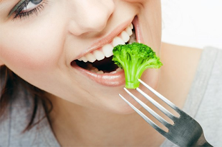 Alimentos que podem prejudicar o seu clareamento dental