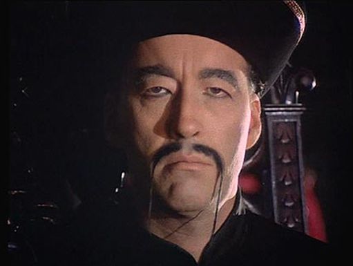 fu-manchu-bigote.jpg