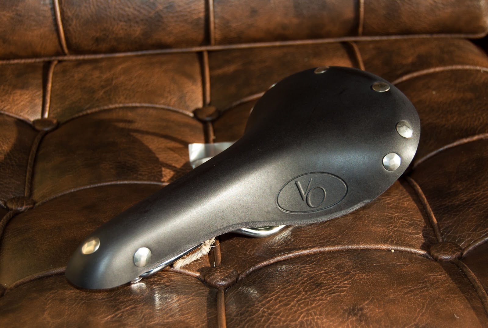 Ride or Pie?!: Almost like a Brooks? Part Two: Review of Velo Orange Model  1 Saddle