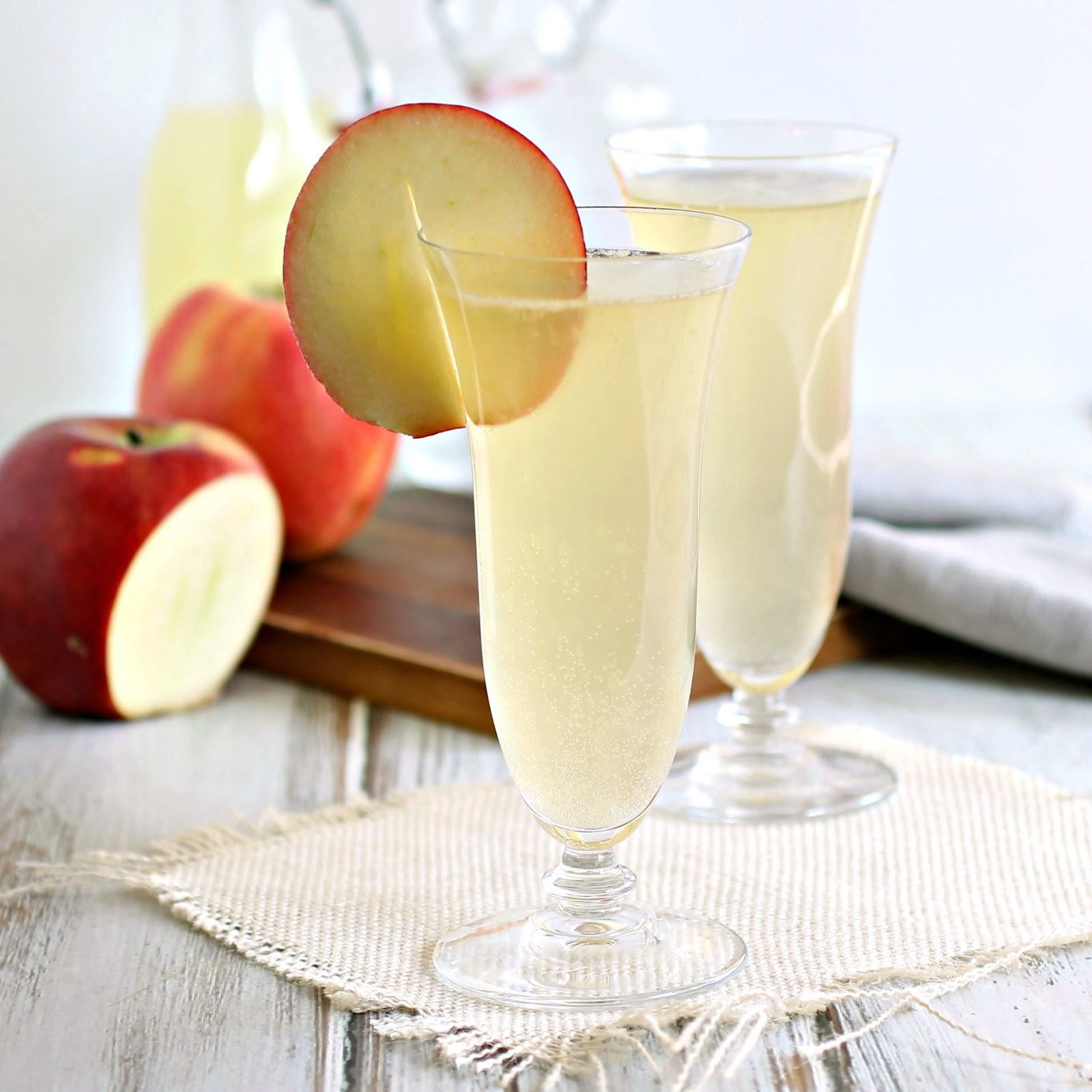Hungry Couple Apple Gin Fizz