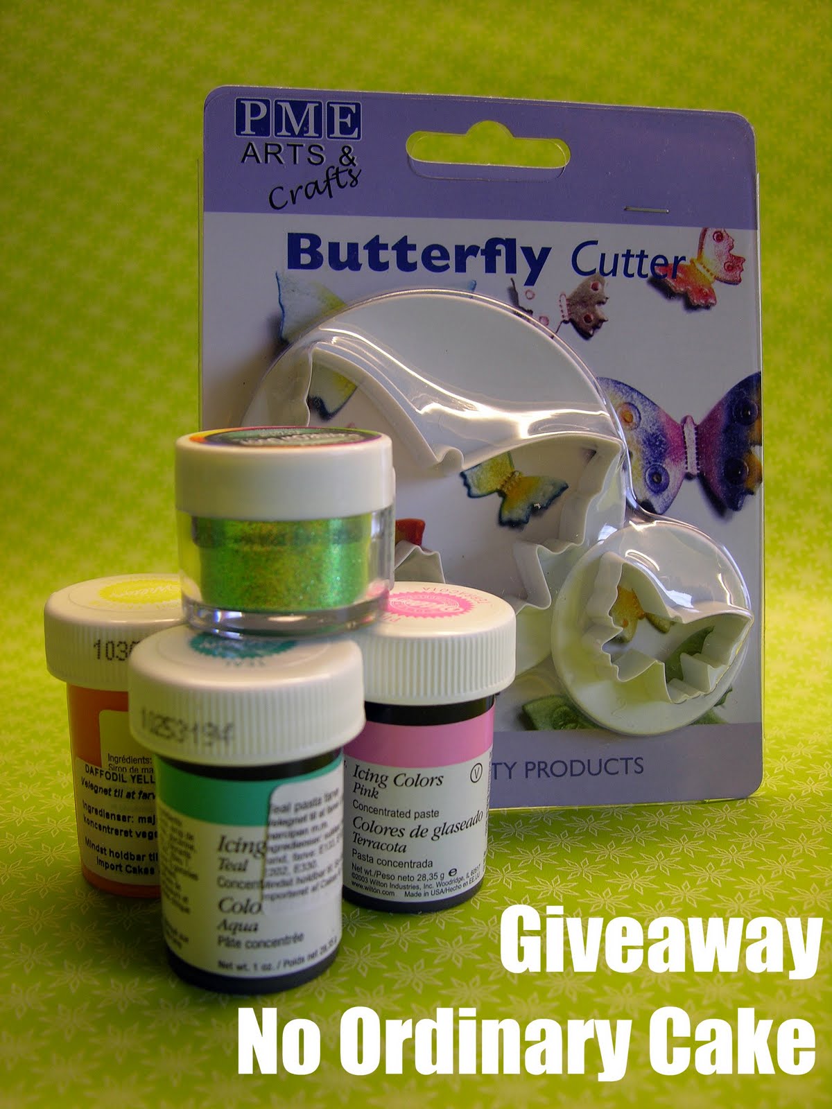 http://2.bp.blogspot.com/-lDrEGRdKabU/TgMrgGha6YI/AAAAAAAAAU4/2jWVgf_4hkw/s1600/Giveaway2.jpg