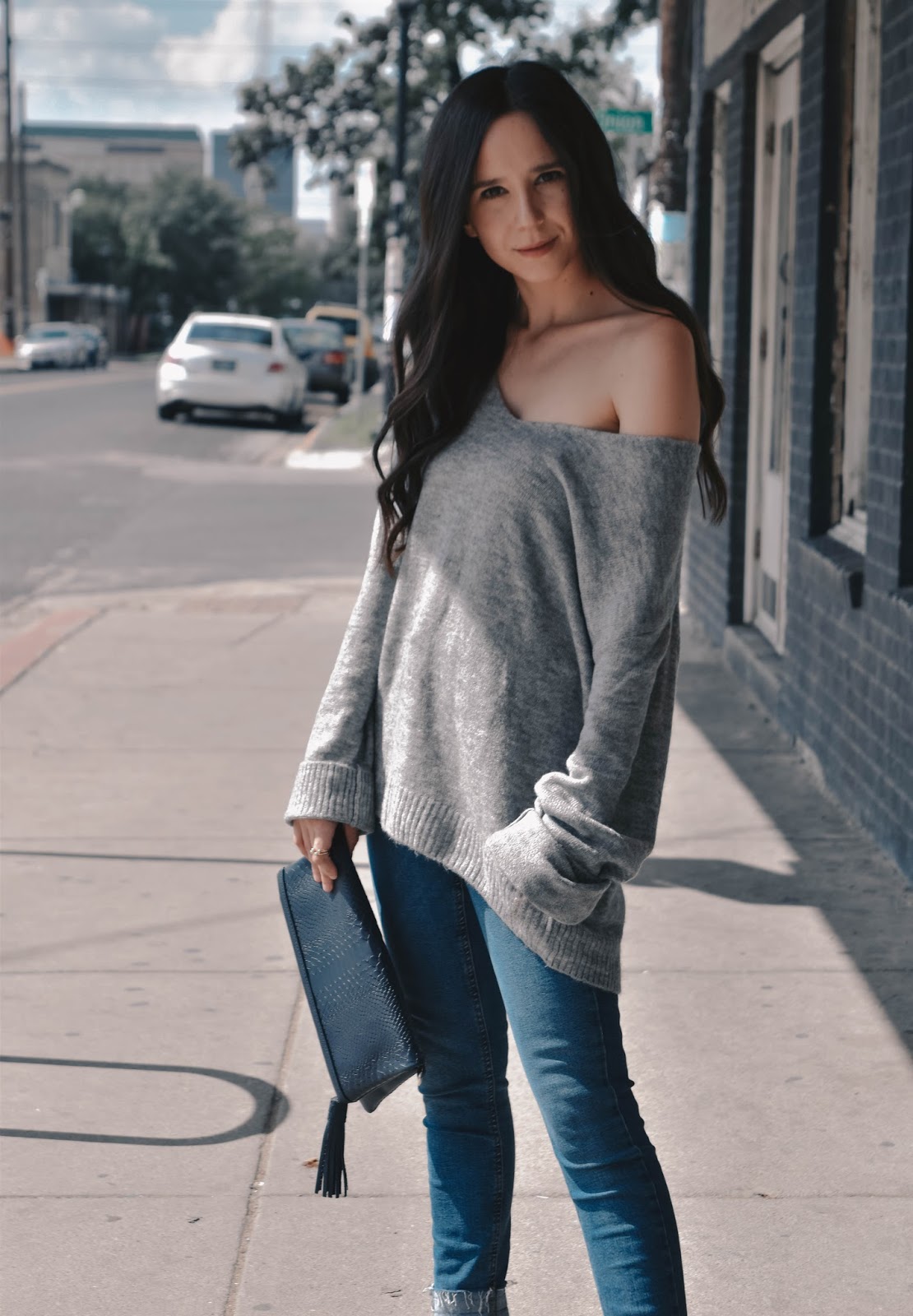 Ways to Style an Oversized Sweater
