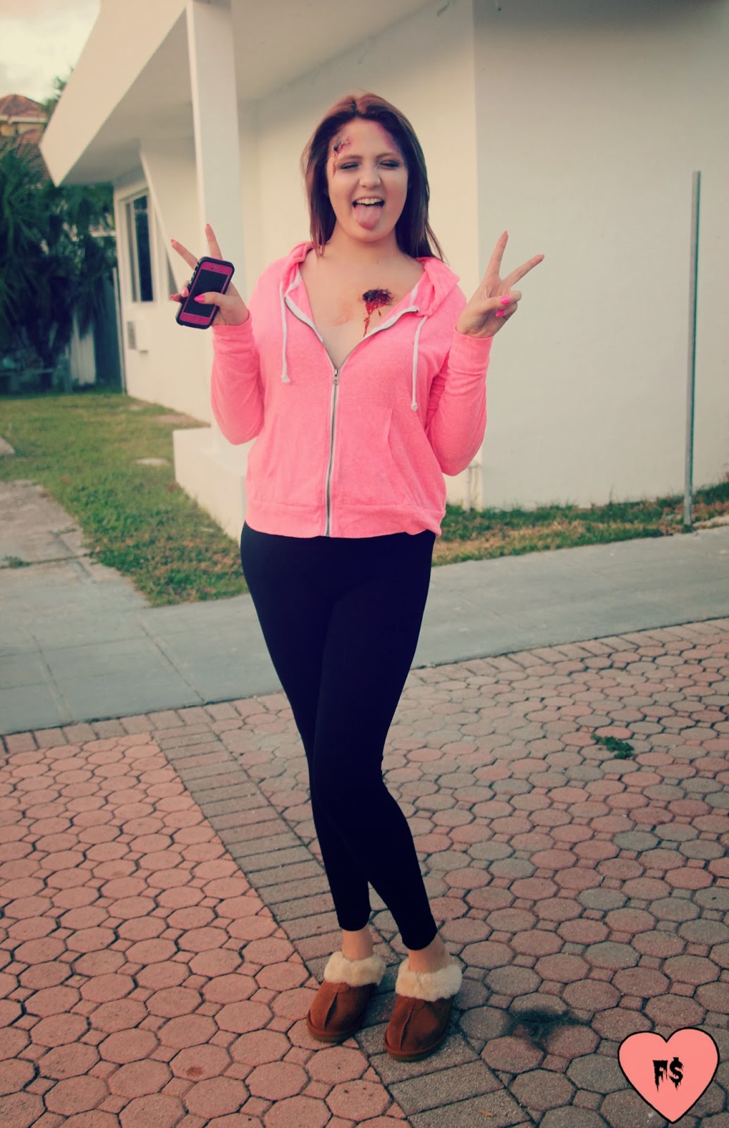 Fashion yde Typical White Girl In A Horror Movie (Halloween Costume