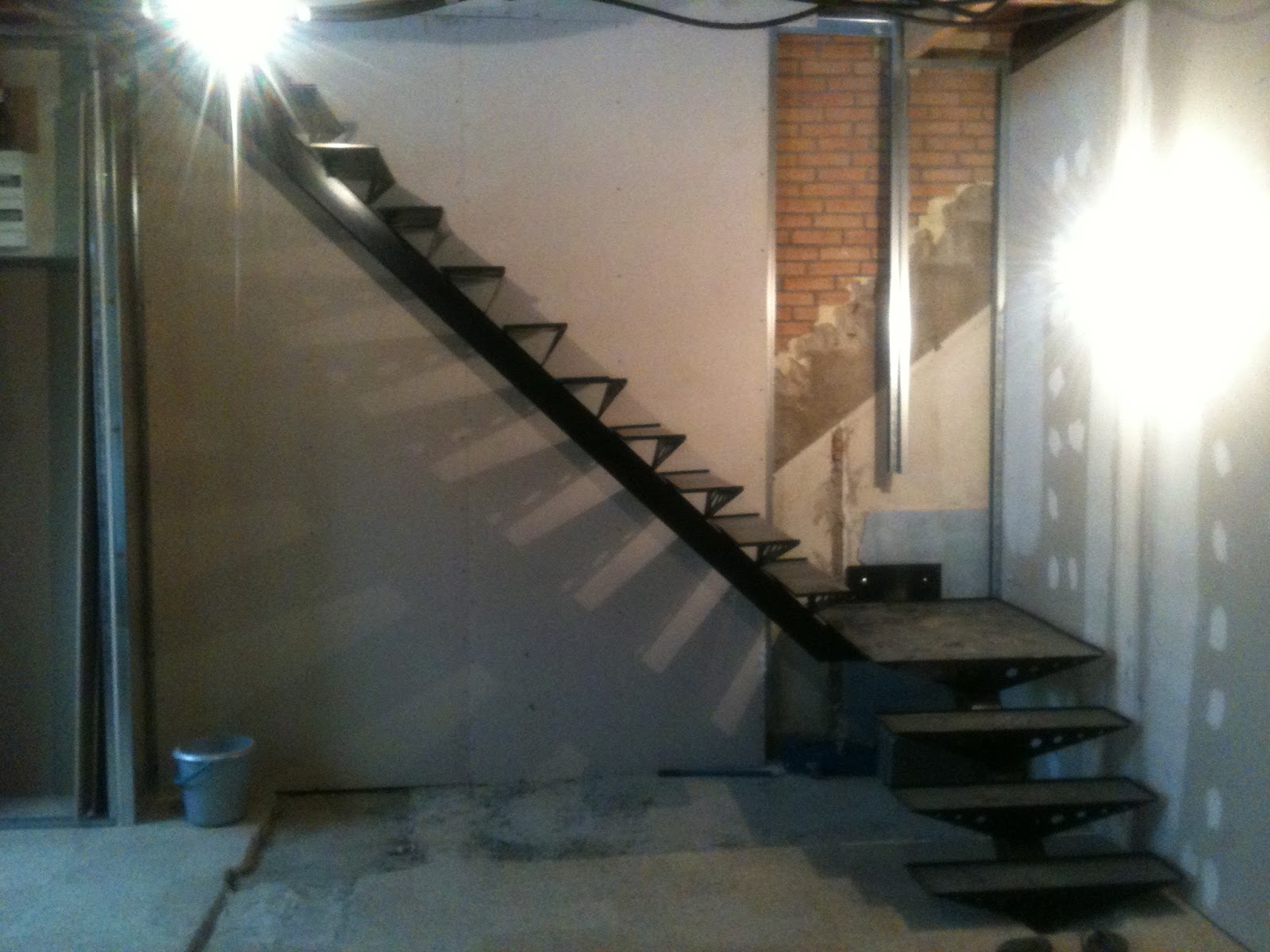 Toto Réalisation Escalier limon central 1/4 tournant