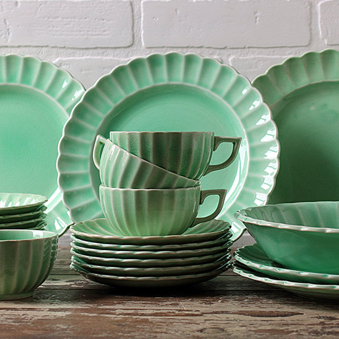 Zinnia Cottage Vintage Jade Ware by Sebring Pottery Company c. 1920's