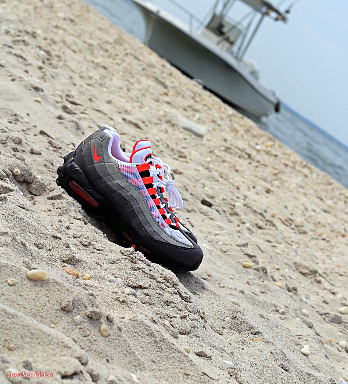 nike air max 95 og solar red