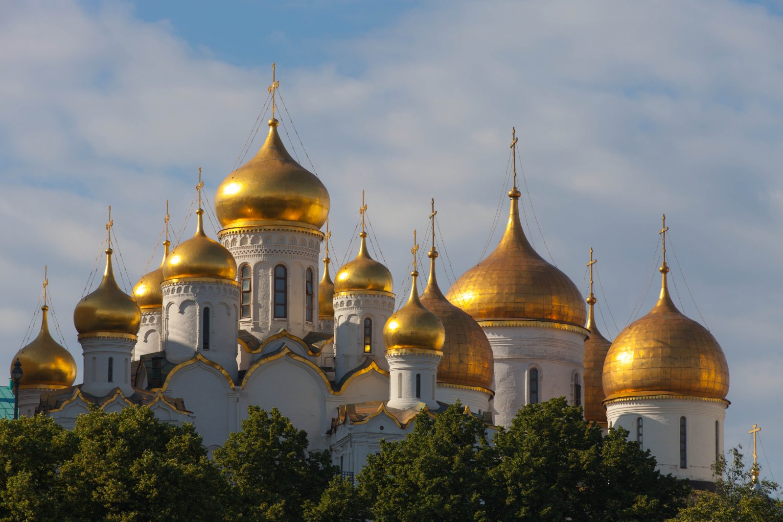 What is the meaning of the domes in the Orthodox Church Architecture