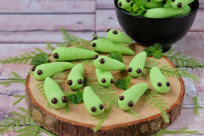 Cara Membuat Resep Kue Ulat Sagu Hijau (Caterpillars Cookies)