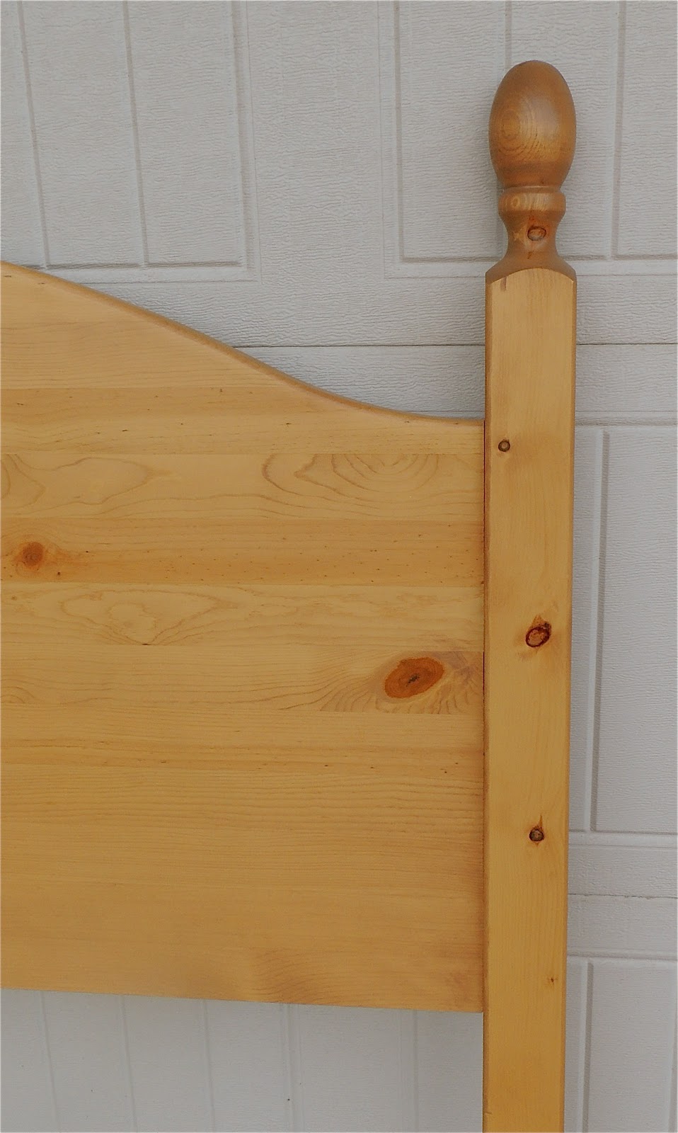 The Backyard Boutique by Five to Nine Furnishings Queen Rustic Pine