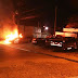Quatro carros são destruídos pelo fogo em frente a Delegacia da Policia Civil de Conceição do Coité