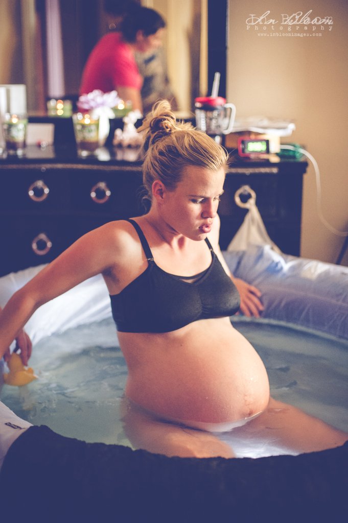 Pictures of births in the water