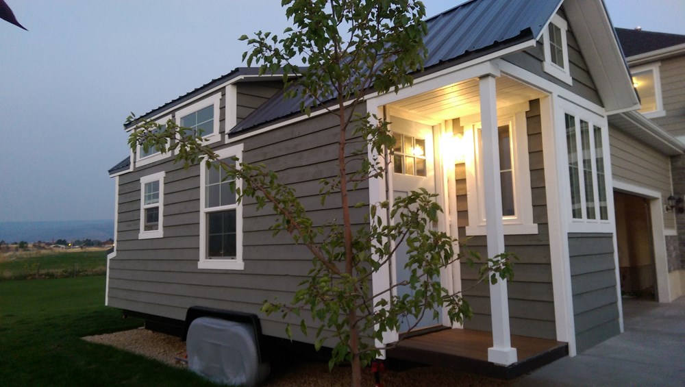 Heber City Tiny Home (240 Sq Ft) [ TINY HOUSE TOWN ]