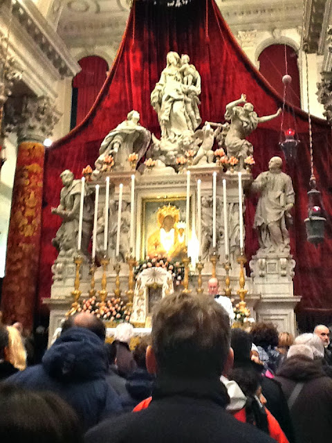 The Black Madonna - Panagia Mesopantitisa, Venice - on the Festa della Salute - Photo: Cat Bauer